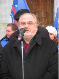 У островичей радостное событие: в дома пришел природный газ!